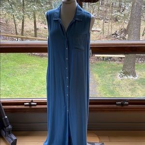 Medium sleeveless light denim dress